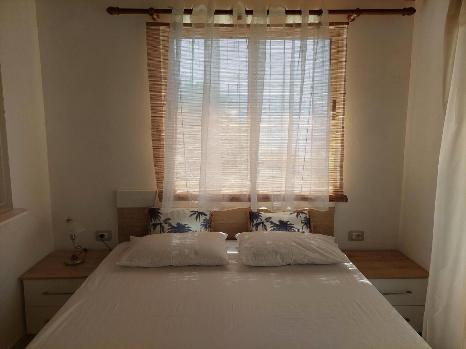 Qeparo Antonio Rooms Exterior photo