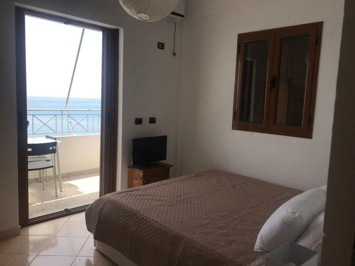 Qeparo Antonio Rooms Exterior photo