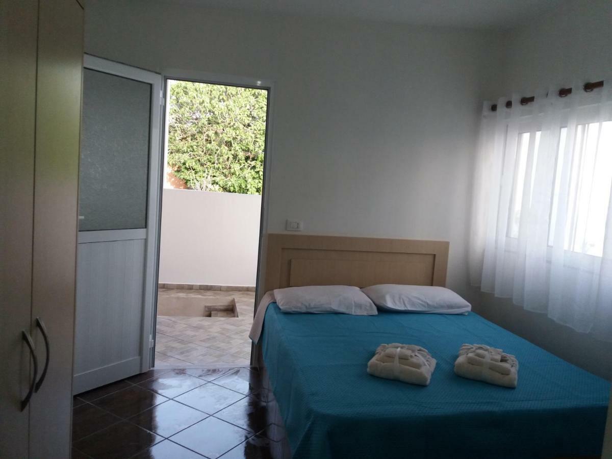 Qeparo Antonio Rooms Exterior photo